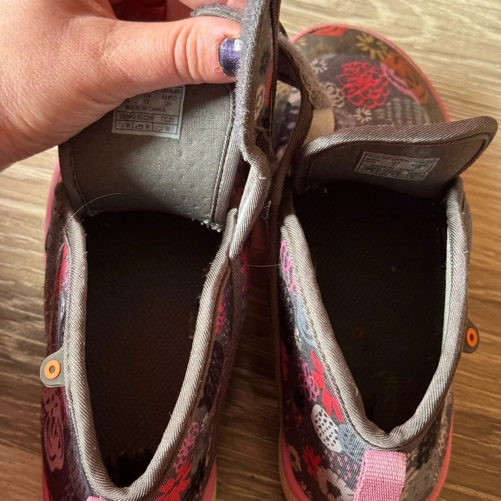 Kids Floral Patten Bogs size 12 rain shoes
